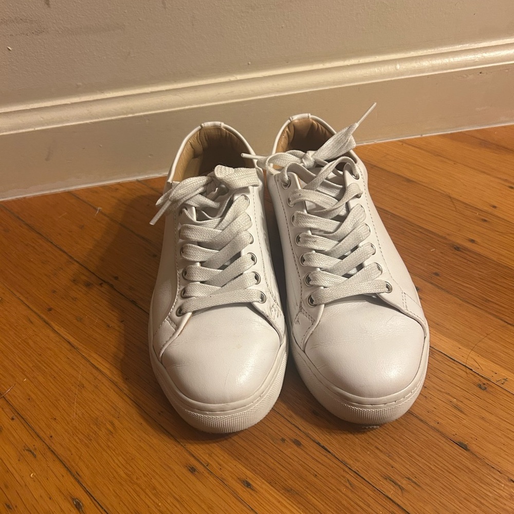 Thursday everyday premier low top white leath shoes (size 6)